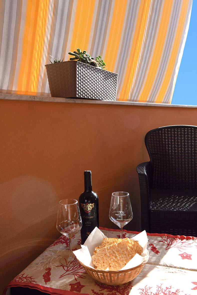 Apartament Kris87 A 5 Minuti Dal Porto Alghero Zewnętrze zdjęcie